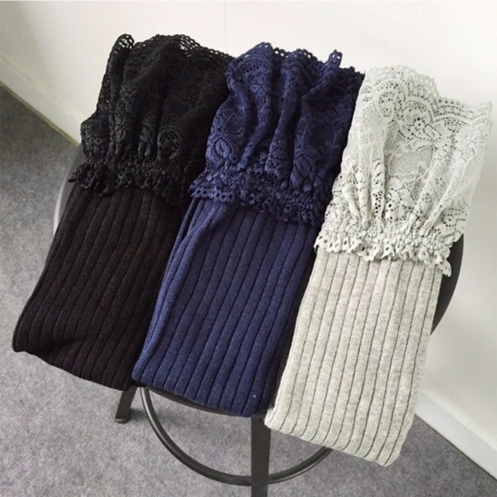 Women's Thigh High Lace Socks Black Stockings NWT - Picture 3 of 8